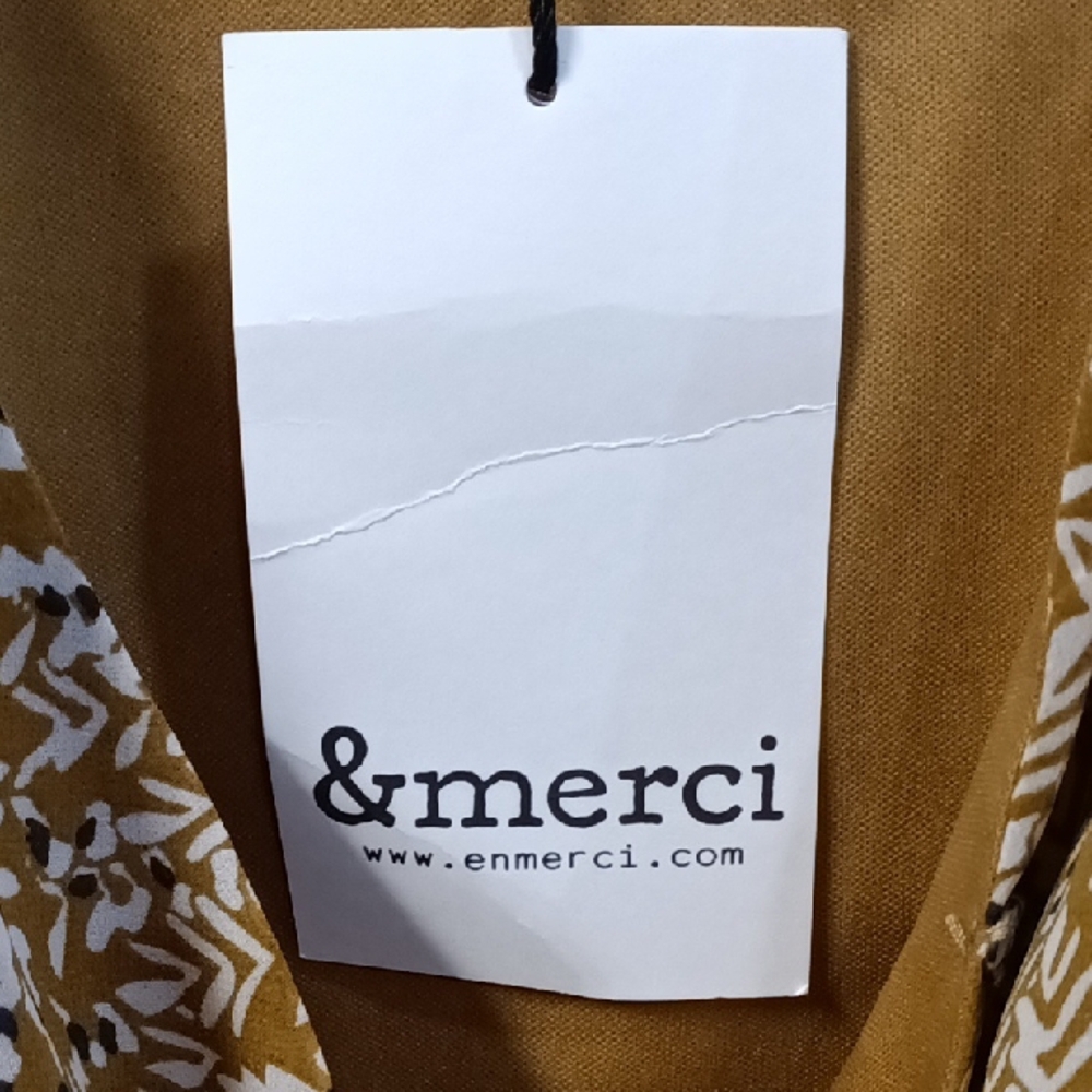 Chic Mustard Patterned Blouse - Picture 2 of 7